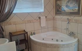 Michael-Angelo Guest House